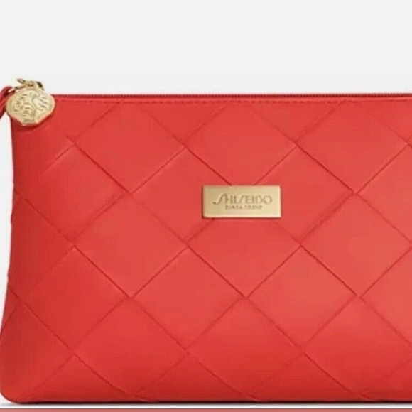 Shiseido, 6 Piece Travel Skincare Set with Cosmetic Bag - Picture 3 of 5